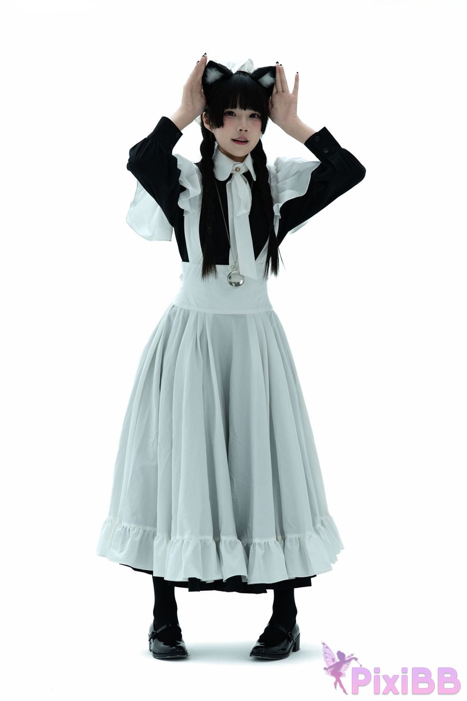 Cosplayer Shimizu Nagi maid illustrated book PixiBB.COM 072