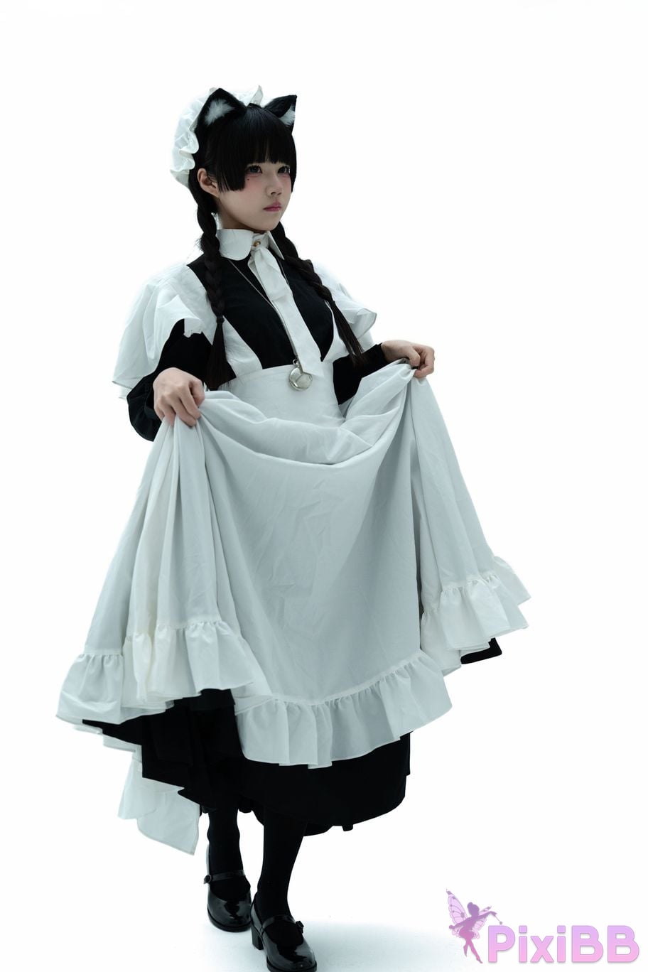 Cosplayer Shimizu Nagi maid illustrated book PixiBB.COM 076