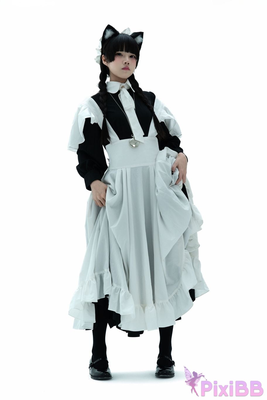 Cosplayer Shimizu Nagi maid illustrated book PixiBB.COM 078