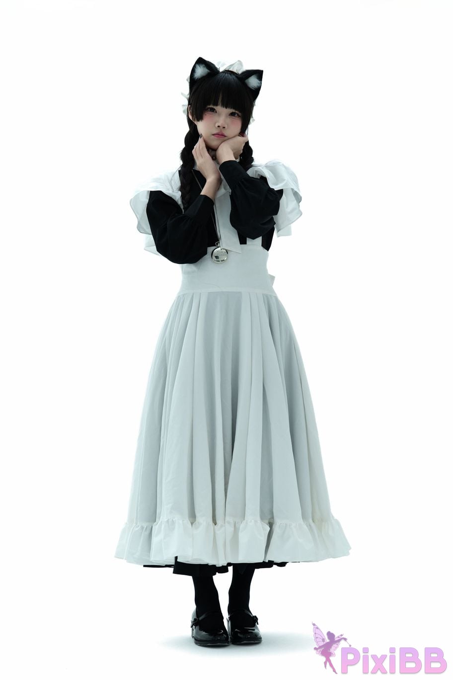 Cosplayer Shimizu Nagi maid illustrated book PixiBB.COM 080