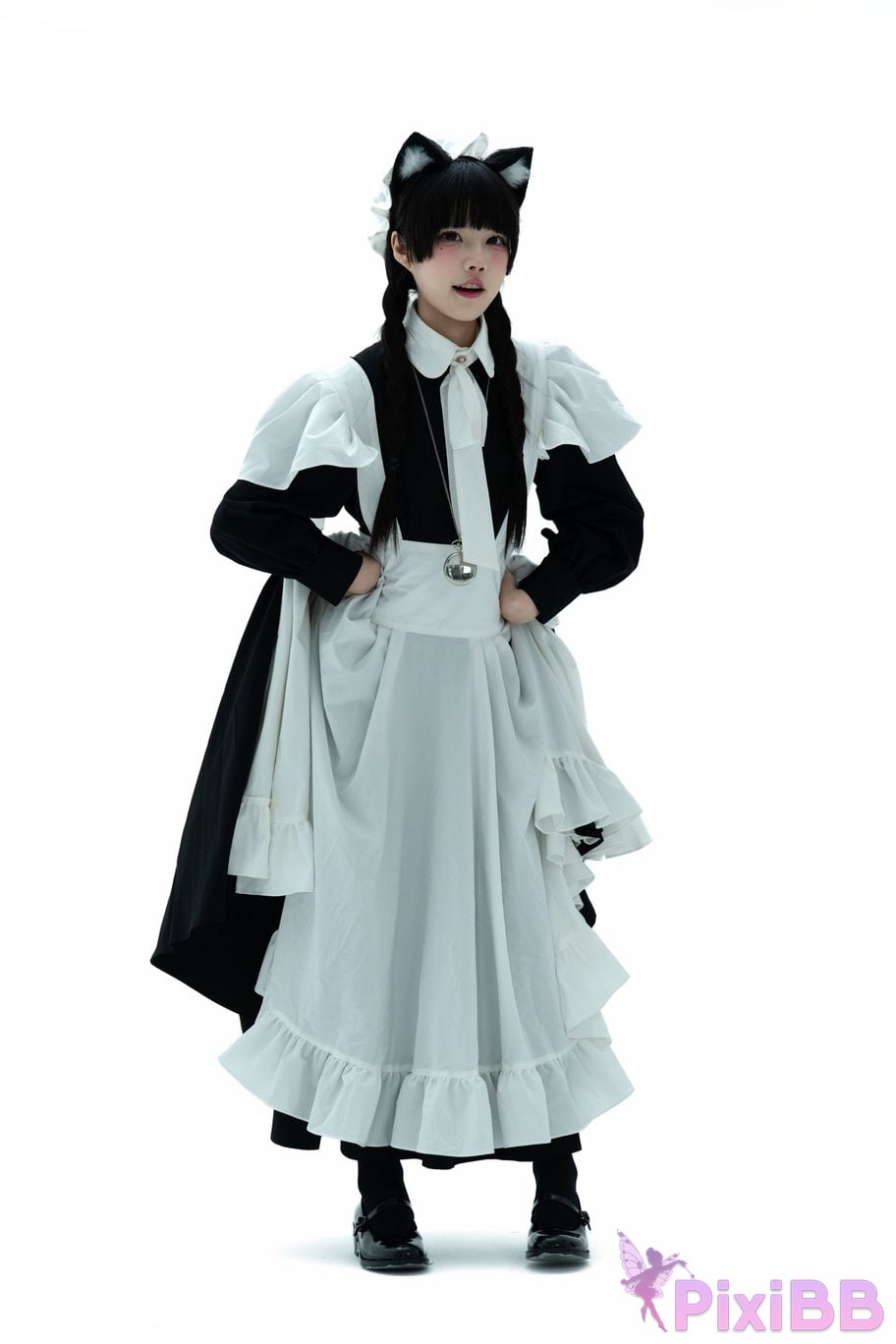Cosplayer Shimizu Nagi maid illustrated book PixiBB.COM 084