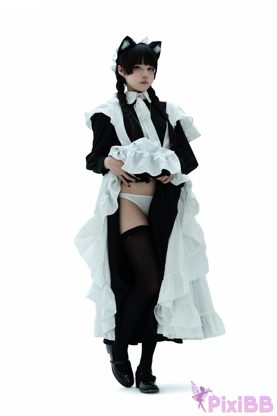 Cosplayer Shimizu Nagi maid illustrated book PixiBB.COM 089