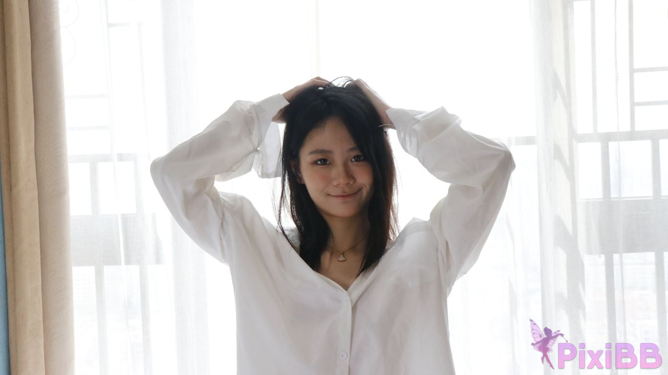 XR Uncensored Xie Xiaocong R18 XIUREN Model Whispers by the window PixiBB.COM 009