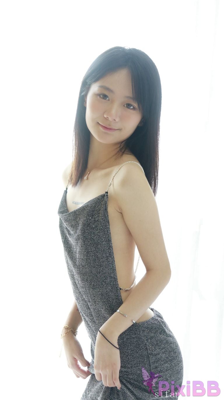 XR Uncensored Xie Xiaocong R18 XIUREN Model Whispers by the window PixiBB.COM 017