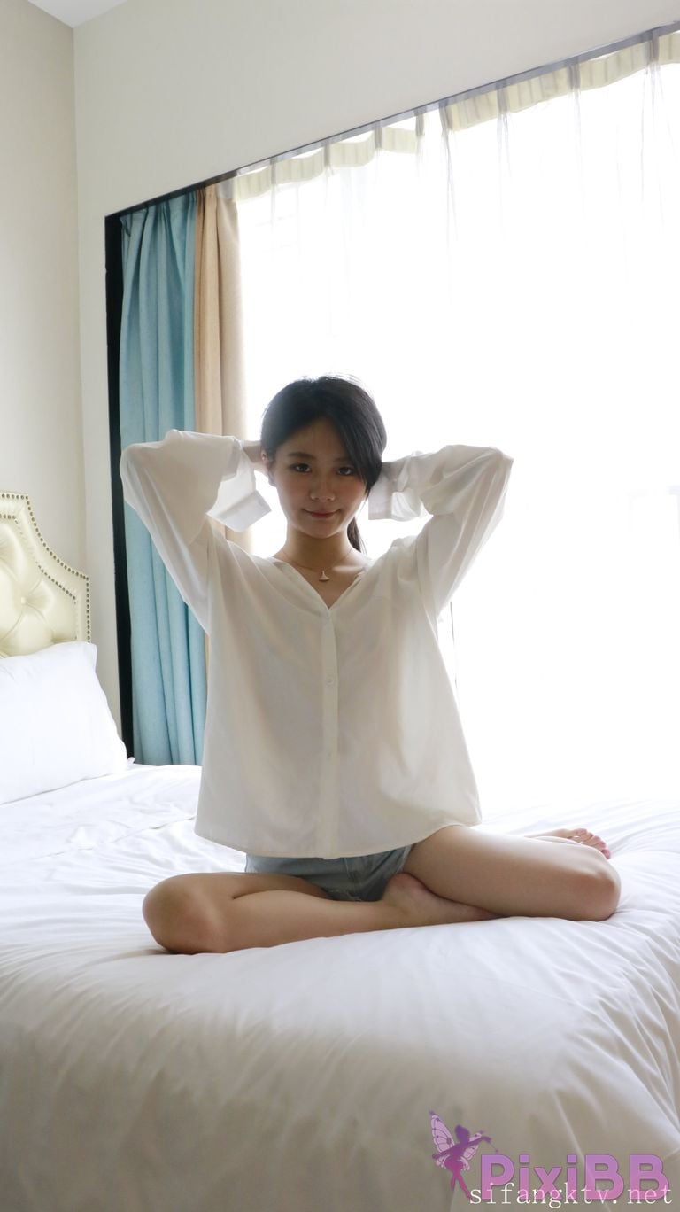 XR Uncensored Xie Xiaocong R18 XIUREN Model Whispers by the window PixiBB.COM 076