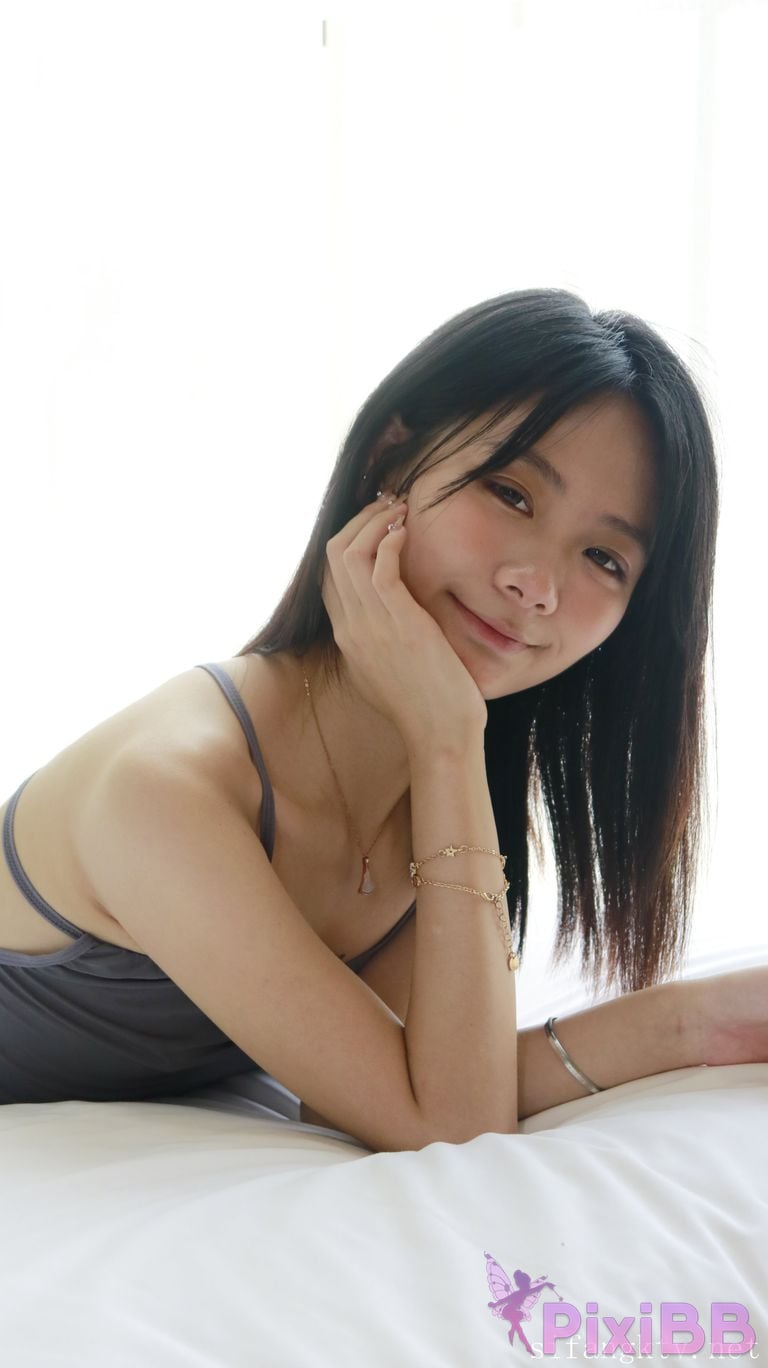 XR Uncensored Xie Xiaocong R18 XIUREN Model Whispers by the window PixiBB.COM 091