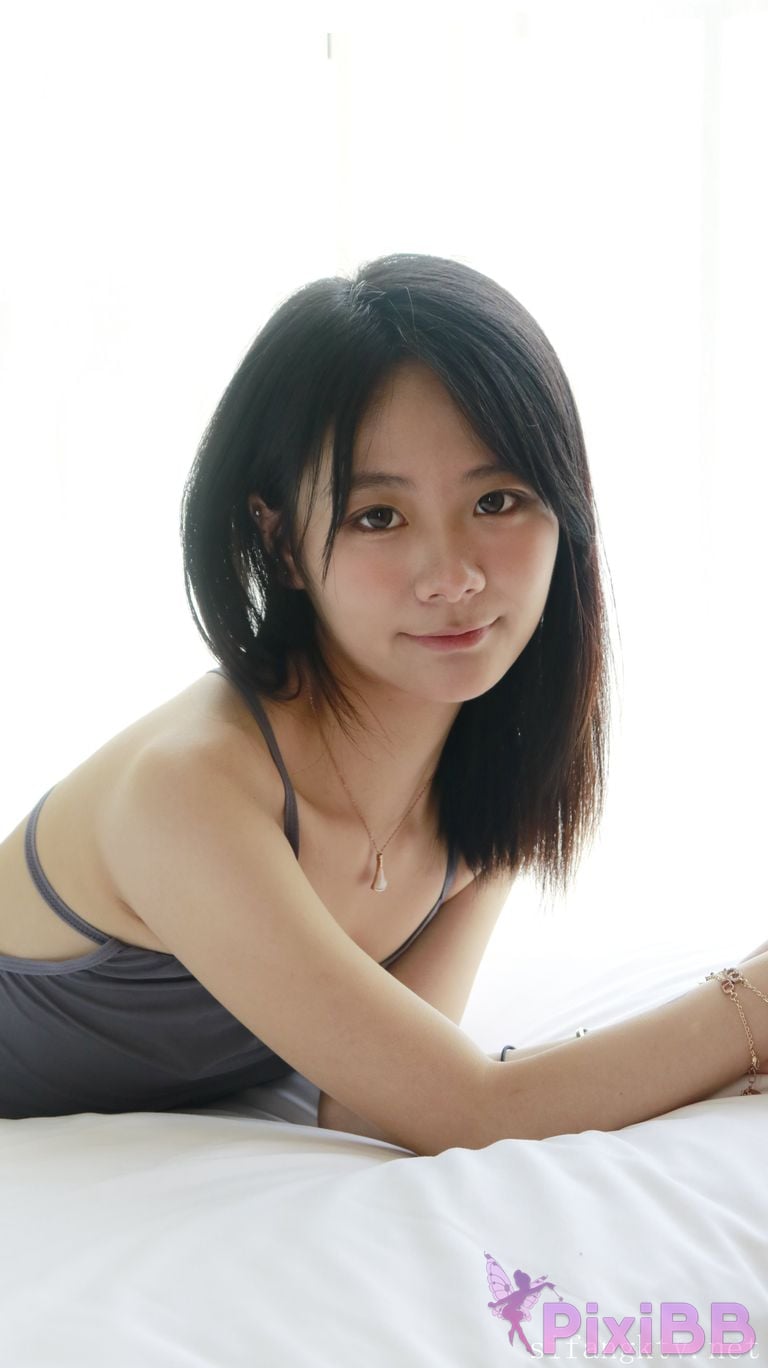 XR Uncensored Xie Xiaocong R18 XIUREN Model Whispers by the window PixiBB.COM 093
