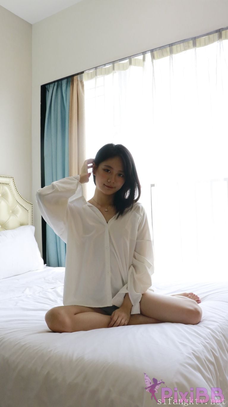 XR Uncensored Xie Xiaocong R18 XIUREN Model Whispers by the window PixiBB.COM 098