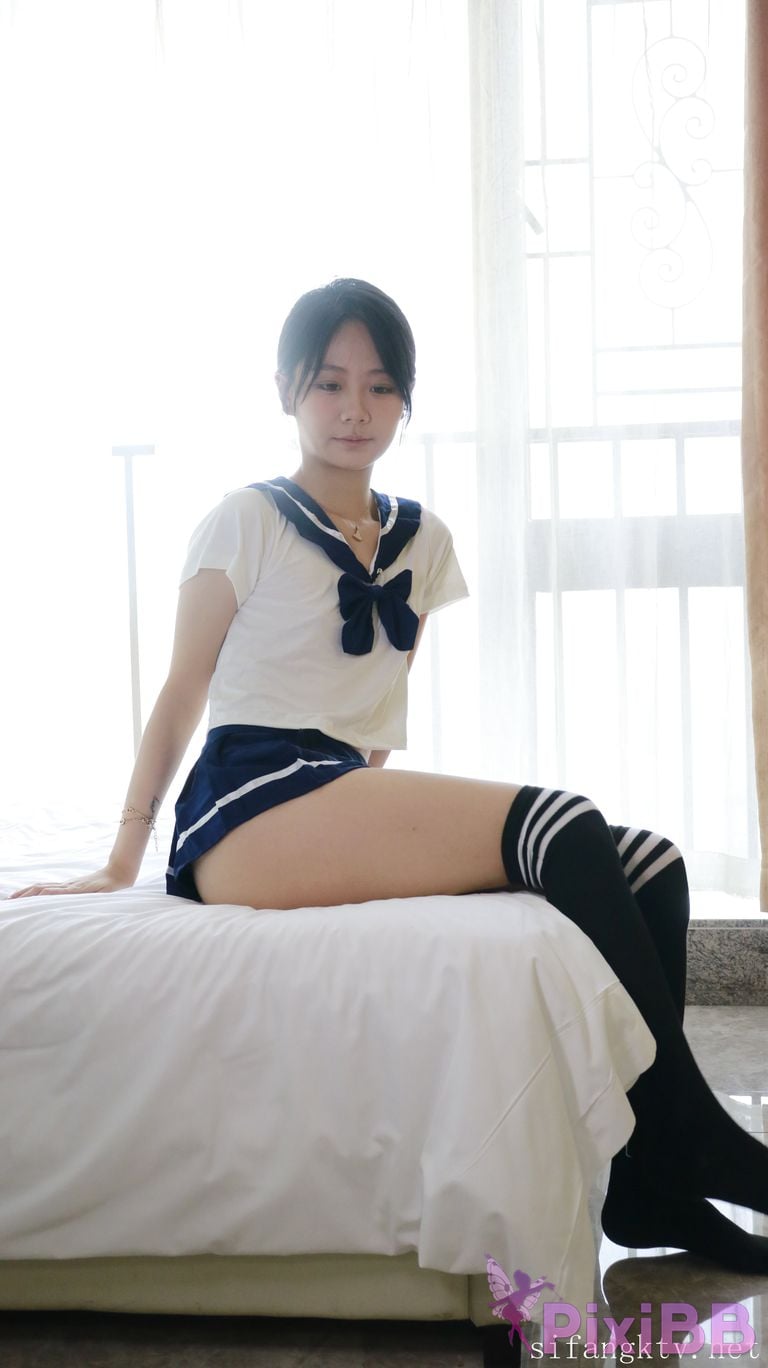 XR Uncensored Xie Xiaocong R18 XIUREN Model Whispers by the window PixiBB.COM 122