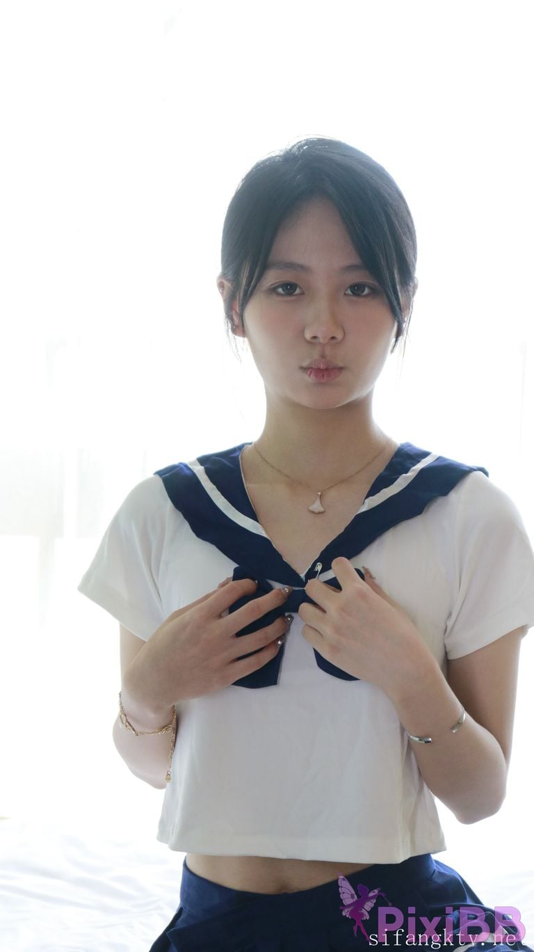 XR Uncensored Xie Xiaocong R18 XIUREN Model Whispers by the window PixiBB.COM 133