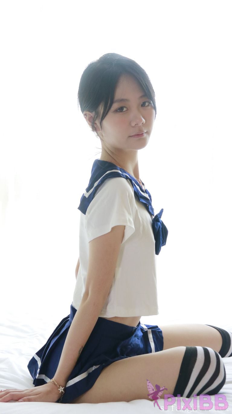 XR Uncensored Xie Xiaocong R18 XIUREN Model Whispers by the window PixiBB.COM 136