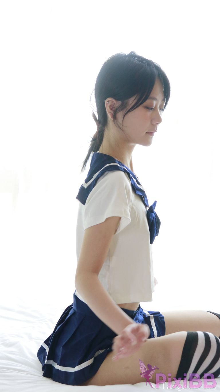 XR Uncensored Xie Xiaocong R18 XIUREN Model Whispers by the window PixiBB.COM 137