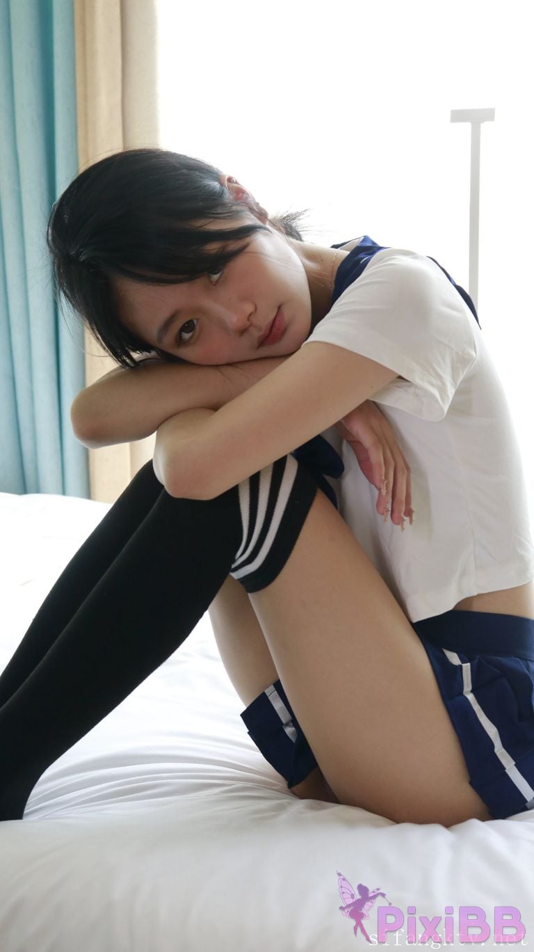 XR Uncensored Xie Xiaocong R18 XIUREN Model Whispers by the window PixiBB.COM 145