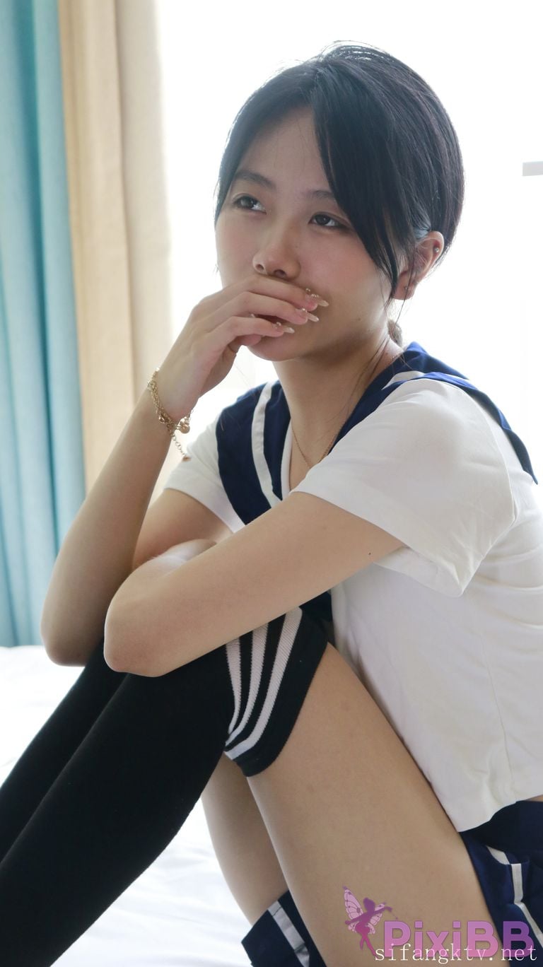 XR Uncensored Xie Xiaocong R18 XIUREN Model Whispers by the window PixiBB.COM 147