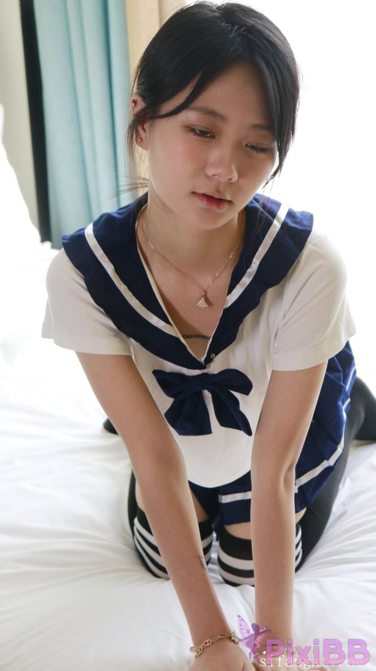 XR Uncensored Xie Xiaocong R18 XIUREN Model Whispers by the window PixiBB.COM 151