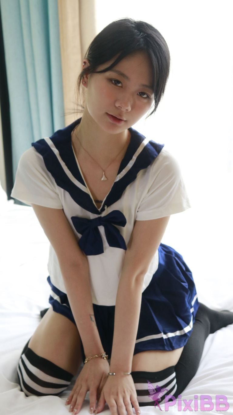 XR Uncensored Xie Xiaocong R18 XIUREN Model Whispers by the window PixiBB.COM 156