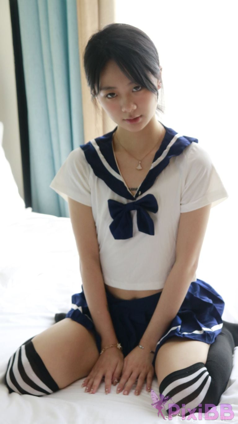 XR Uncensored Xie Xiaocong R18 XIUREN Model Whispers by the window PixiBB.COM 159