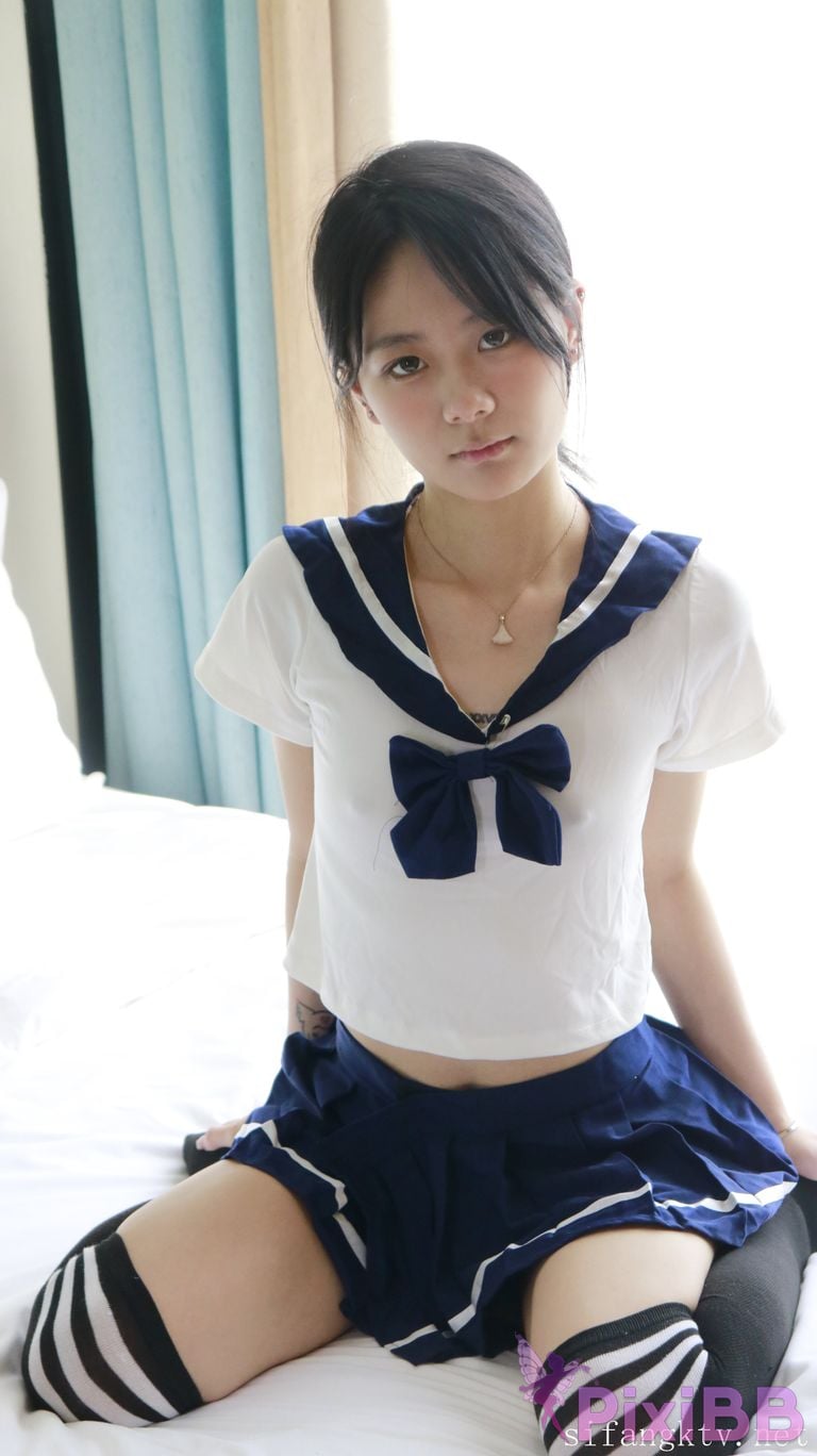 XR Uncensored Xie Xiaocong R18 XIUREN Model Whispers by the window PixiBB.COM 161