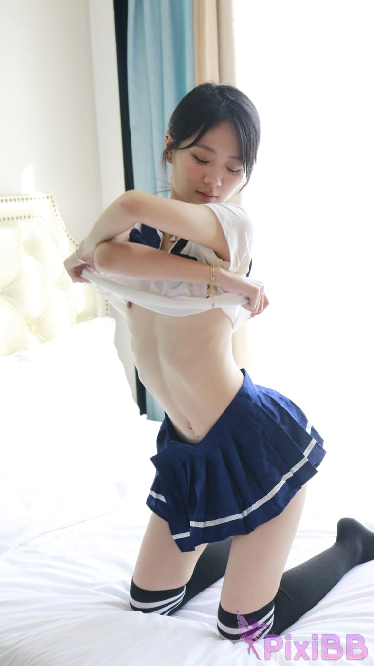 XR Uncensored Xie Xiaocong R18 XIUREN Model Whispers by the window PixiBB.COM 187