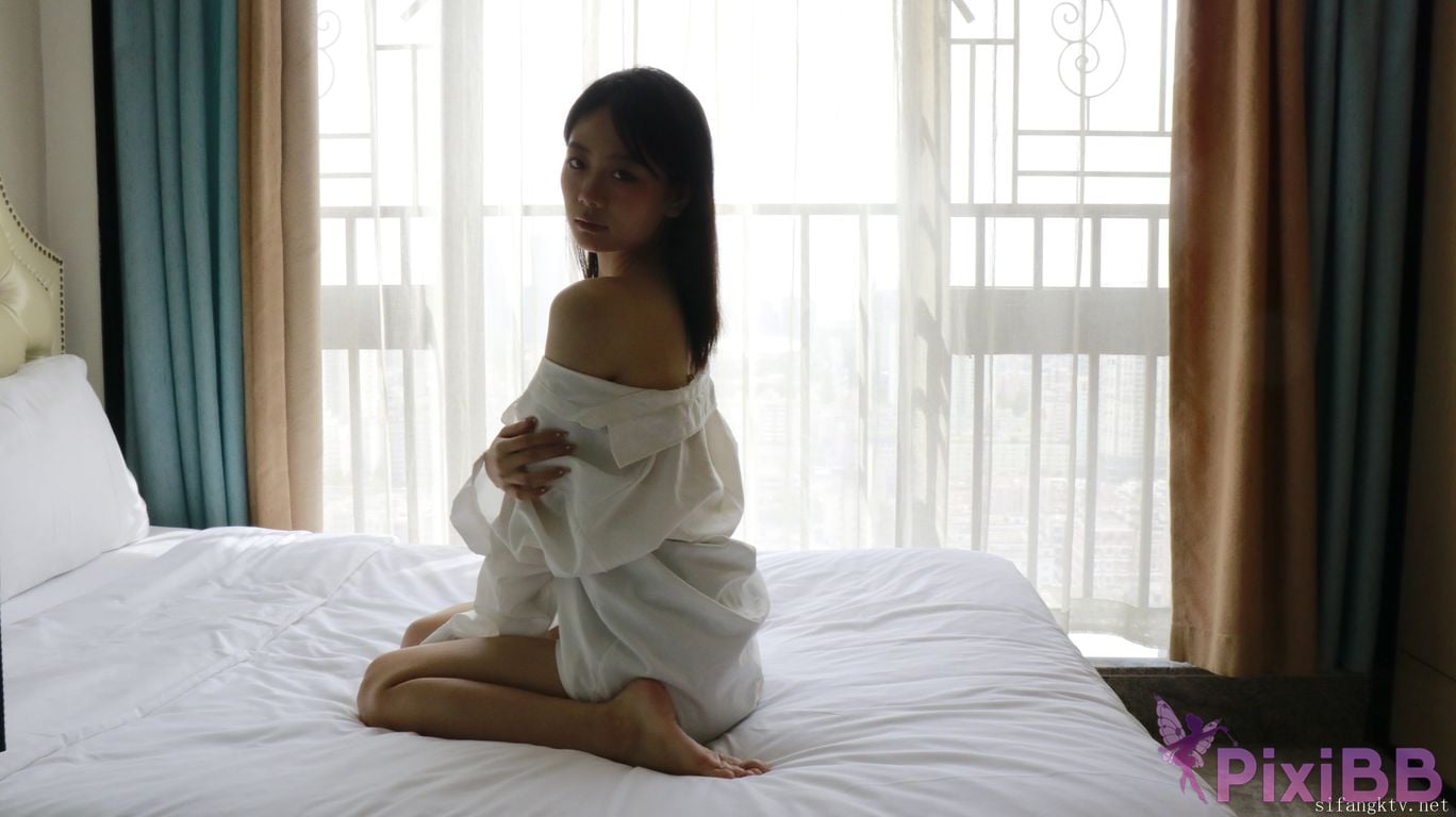 XR Uncensored Xie Xiaocong R18 XIUREN Model Whispers by the window PixiBB.COM 208