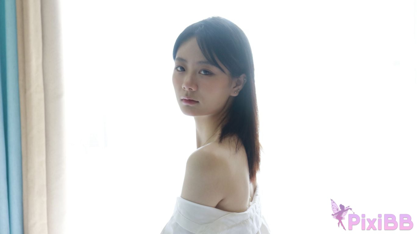 XR Uncensored Xie Xiaocong R18 XIUREN Model Whispers by the window PixiBB.COM 252