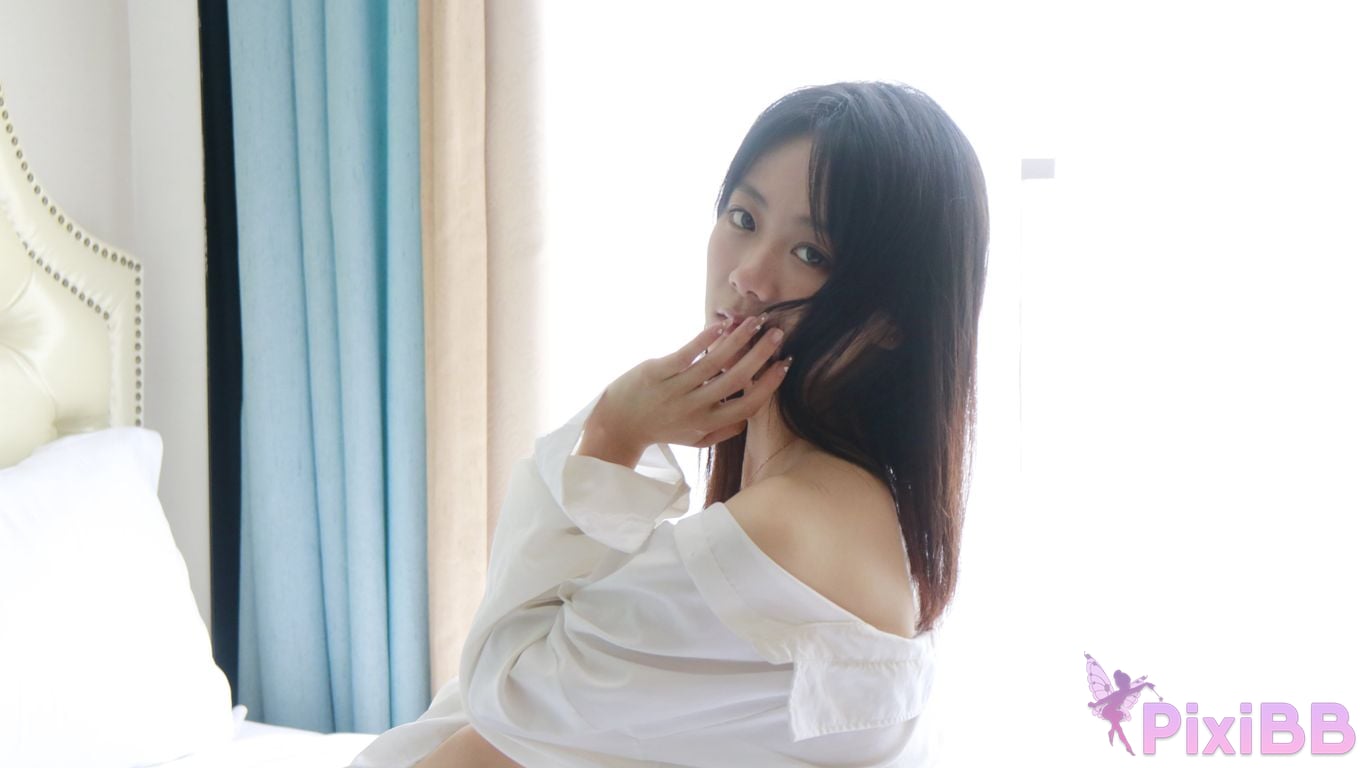 XR Uncensored Xie Xiaocong R18 XIUREN Model Whispers by the window PixiBB.COM 318