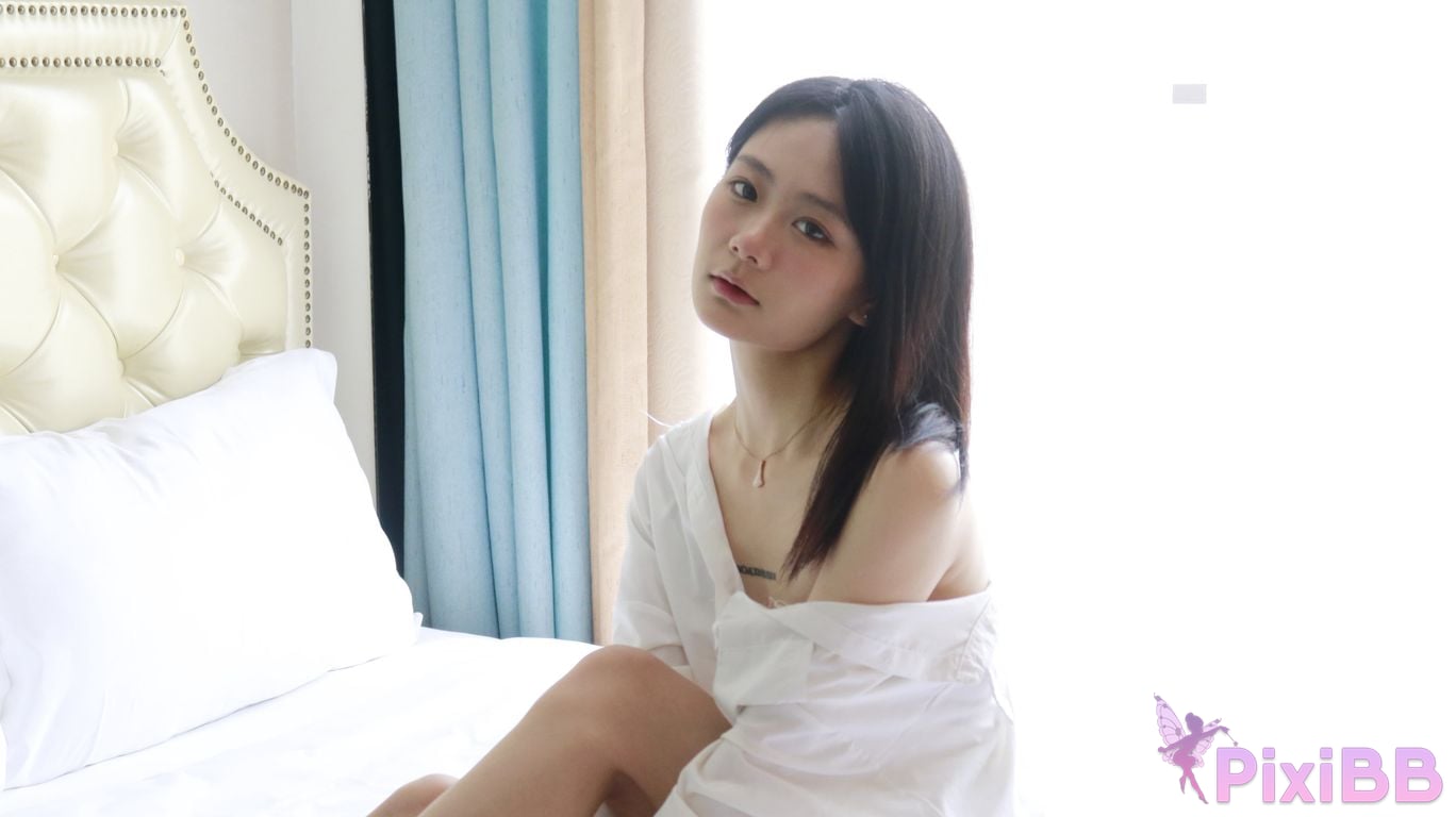 XR Uncensored Xie Xiaocong R18 XIUREN Model Whispers by the window PixiBB.COM 342