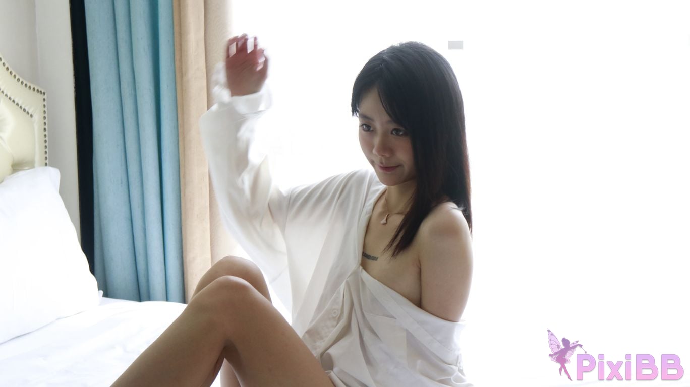 XR Uncensored Xie Xiaocong R18 XIUREN Model Whispers by the window PixiBB.COM 345
