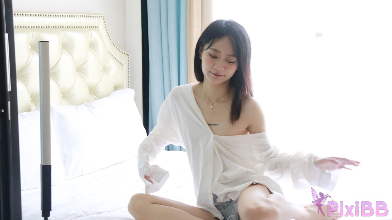 XR Uncensored Xie Xiaocong R18 XIUREN Model Whispers by the window PixiBB.COM 347