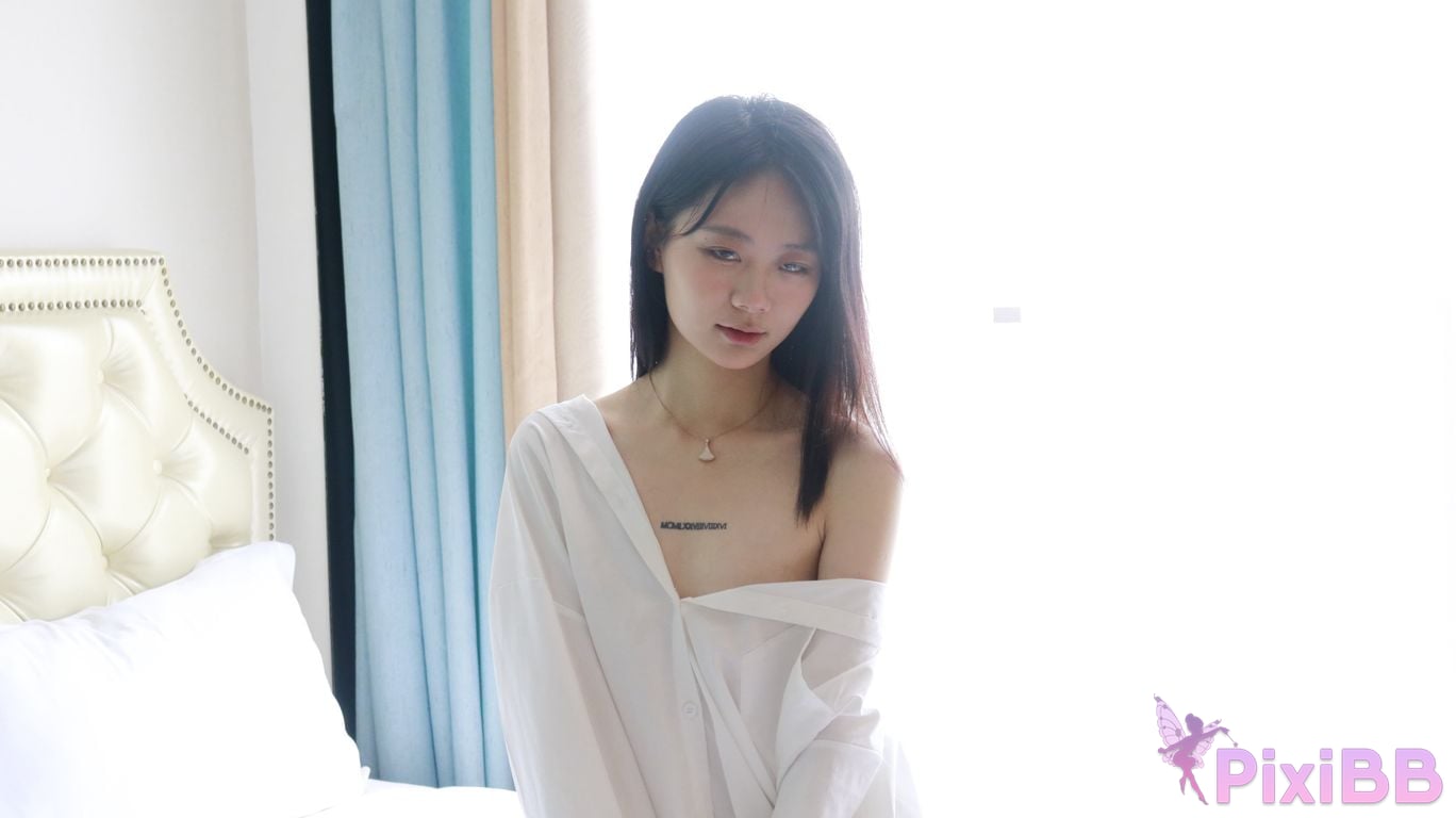XR Uncensored Xie Xiaocong R18 XIUREN Model Whispers by the window PixiBB.COM 350