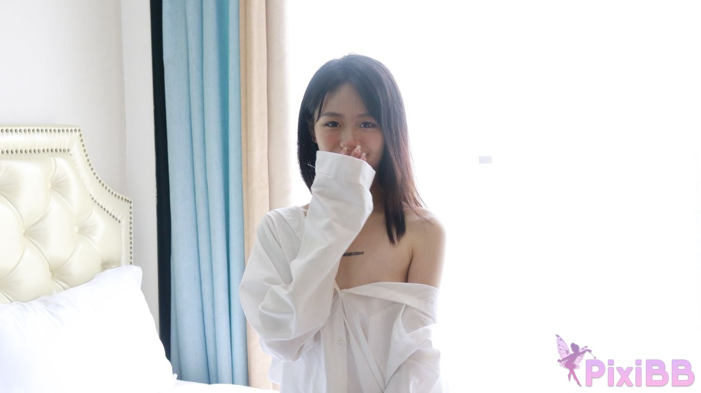 XR Uncensored Xie Xiaocong R18 XIUREN Model Whispers by the window PixiBB.COM 353