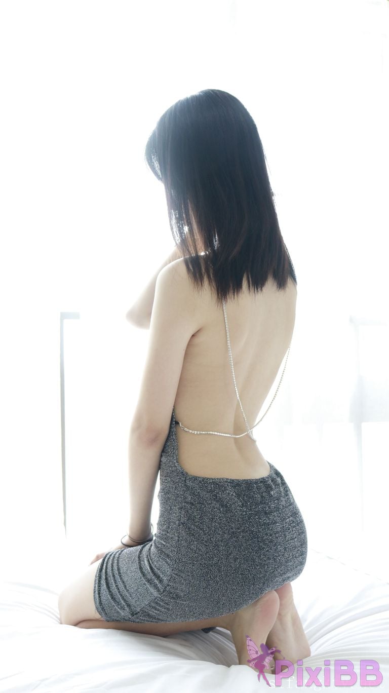 XR Uncensored Xie Xiaocong R18 XIUREN Model Whispers by the window PixiBB.COM 360