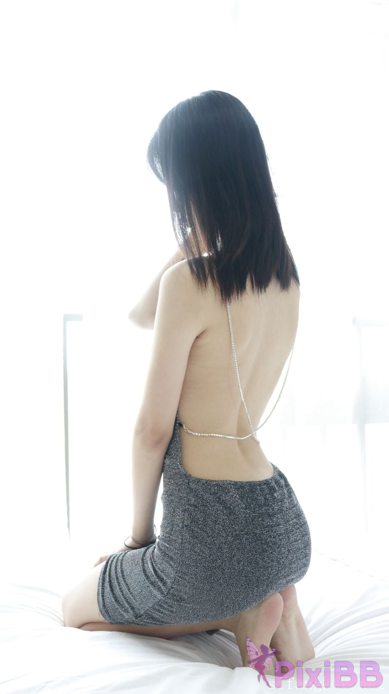 XR Uncensored Xie Xiaocong R18 XIUREN Model Whispers by the window PixiBB.COM 361