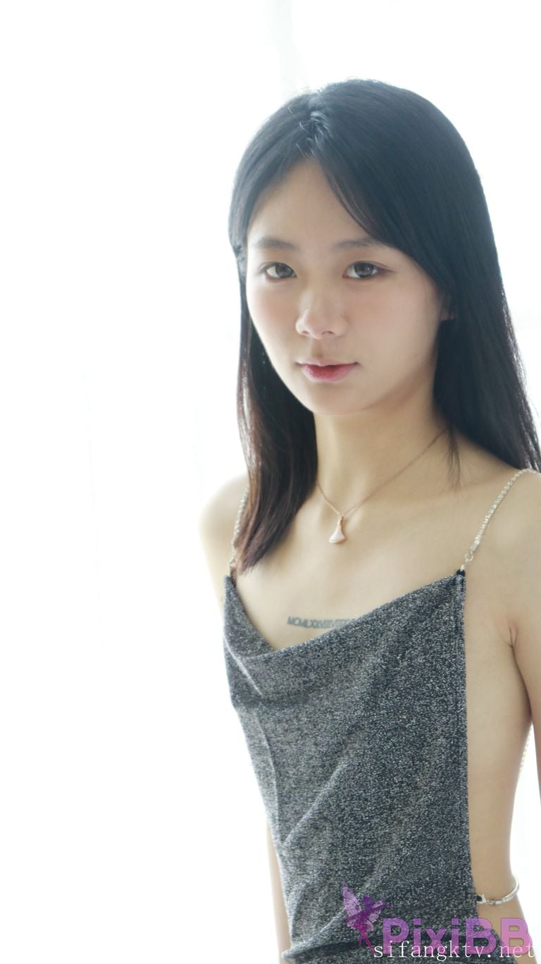 XR Uncensored Xie Xiaocong R18 XIUREN Model Whispers by the window PixiBB.COM 393