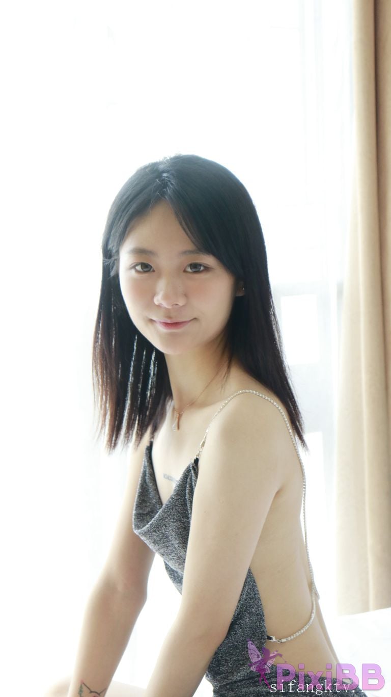 XR Uncensored Xie Xiaocong R18 XIUREN Model Whispers by the window PixiBB.COM 394