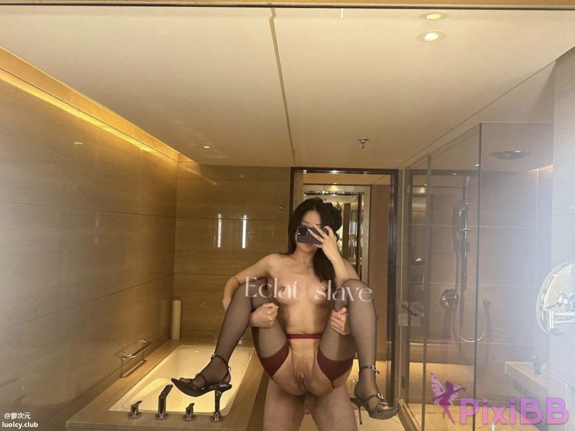 OtherXXX Eclat slave Silk Foot Royal Sister Contrast Welfare Girl Private photo collection PixiBB.COM 411