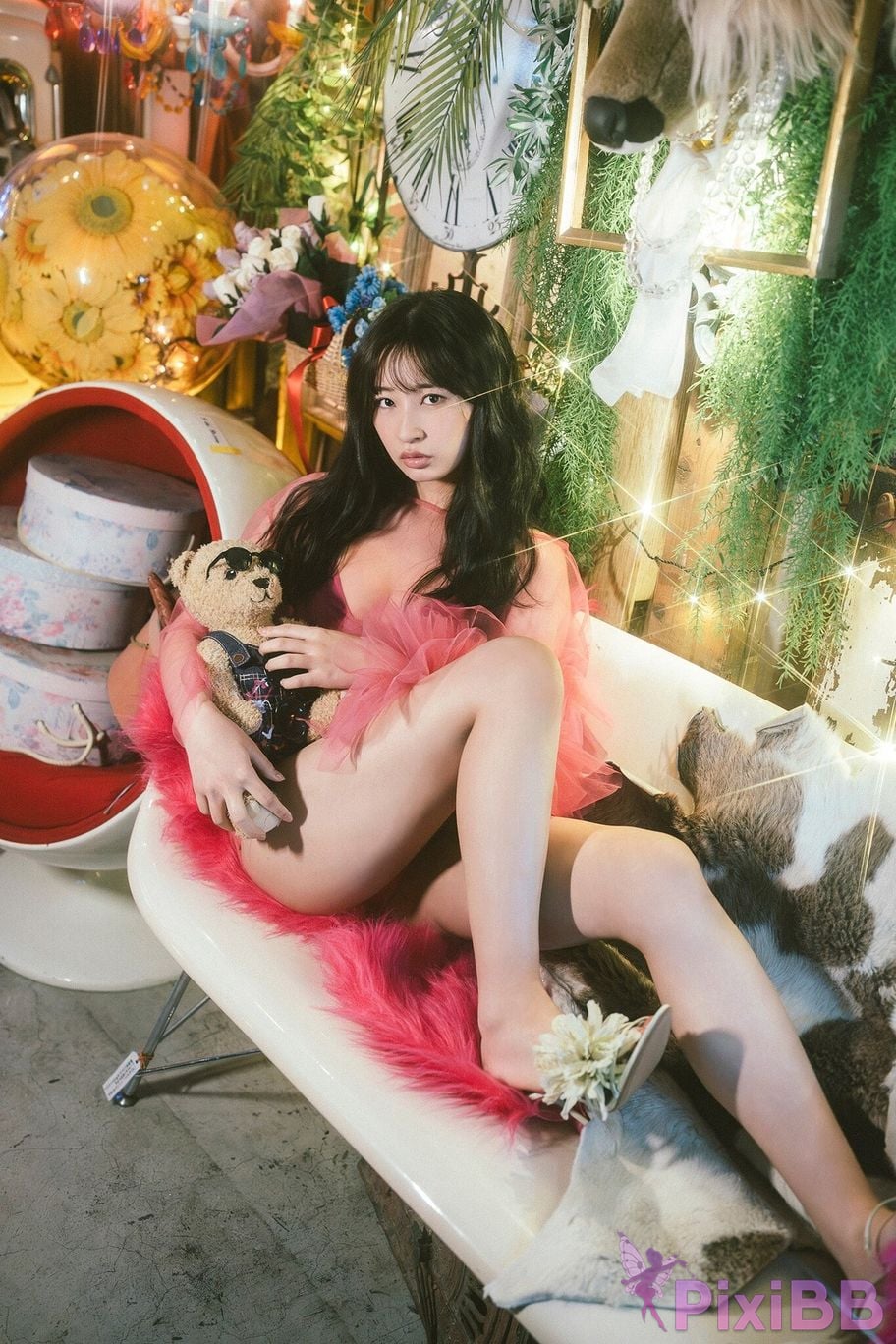 Japanese Idol Hinata Matsumoto lonely Lovely Doll PARADE digital photo book PixiBB.COM 041