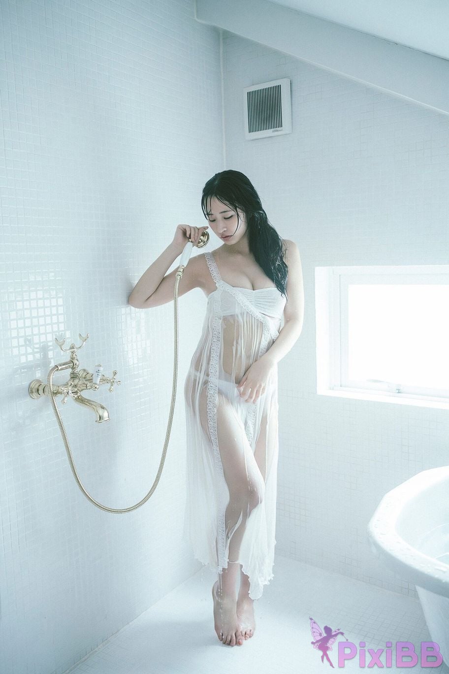 Japanese Idol Hinata Matsumoto lonely Lovely Doll PARADE digital photo book PixiBB.COM 084