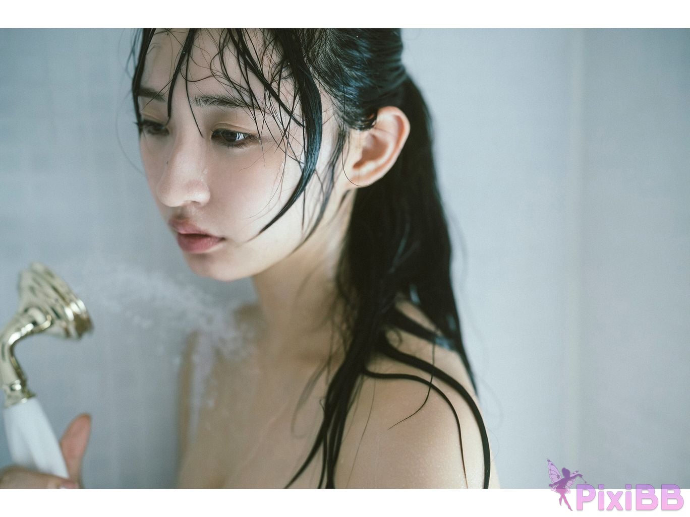 Japanese Idol Hinata Matsumoto lonely Lovely Doll PARADE digital photo book PixiBB.COM 086