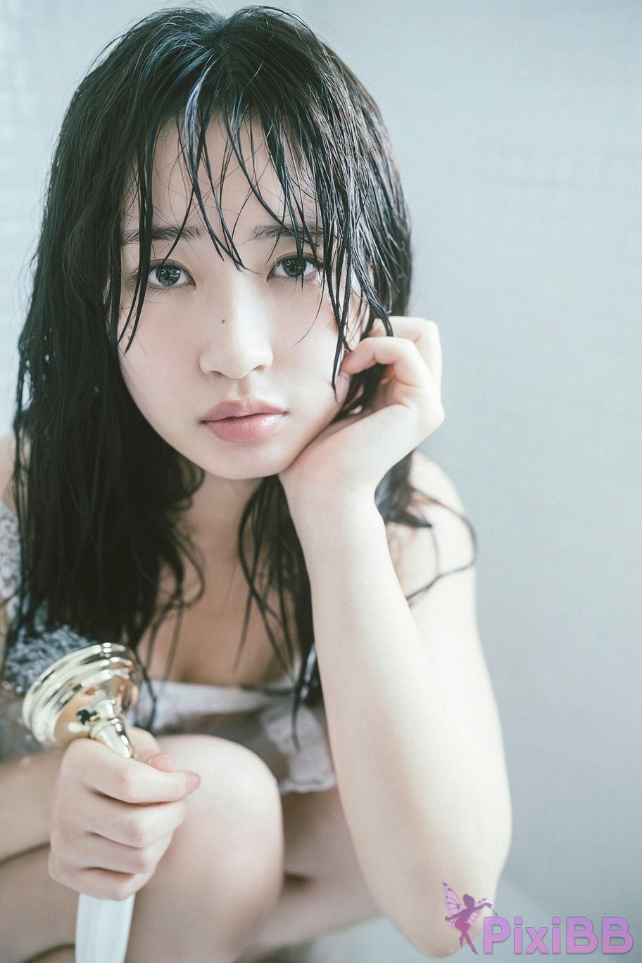 Japanese Idol Hinata Matsumoto lonely Lovely Doll PARADE digital photo book PixiBB.COM 089