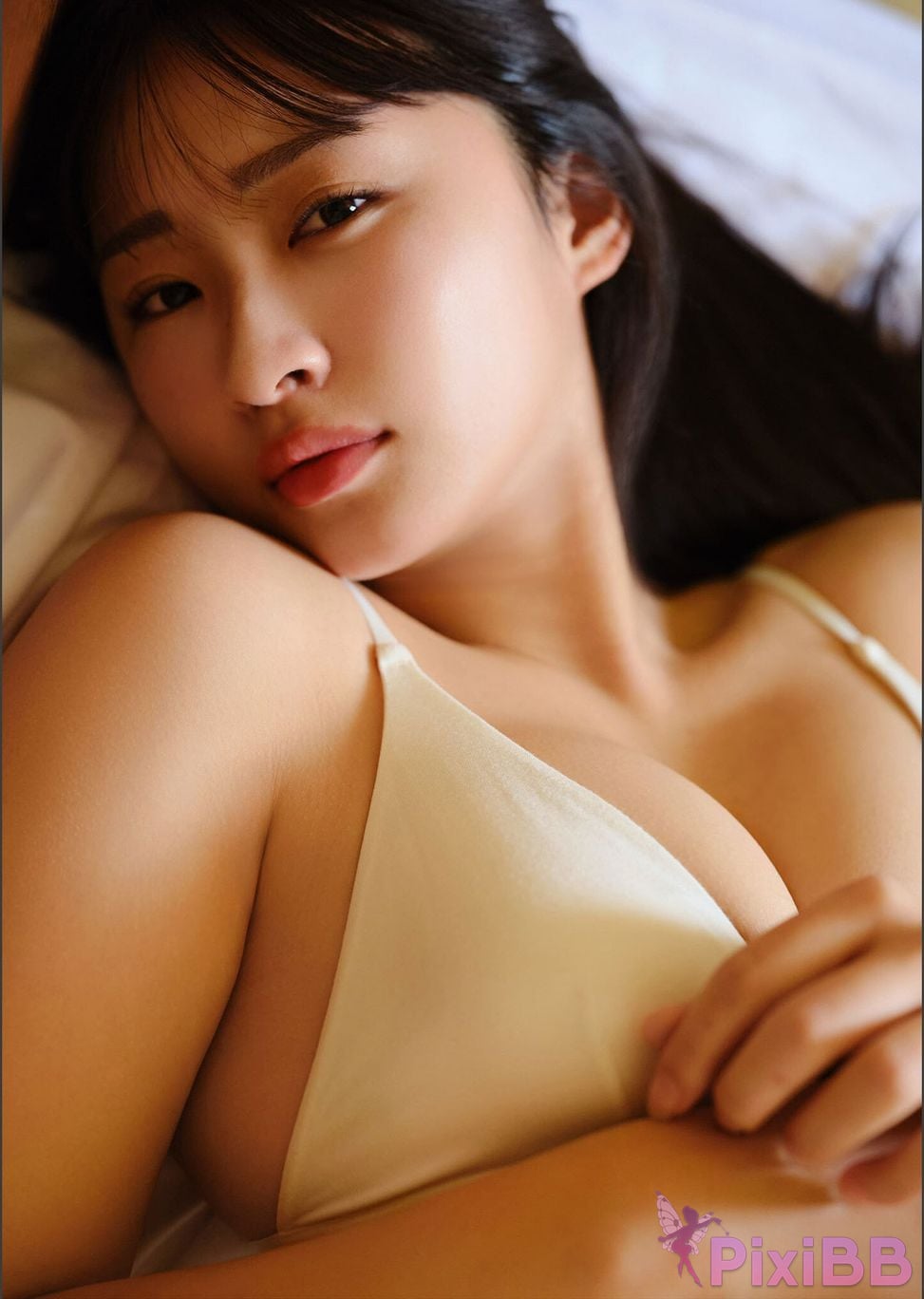 Japanese Idol Hinata Matsumoto Digitally exclusive photo book The Beautiful Charmant Wani Books Digital Photo Book PixiBB.COM 069