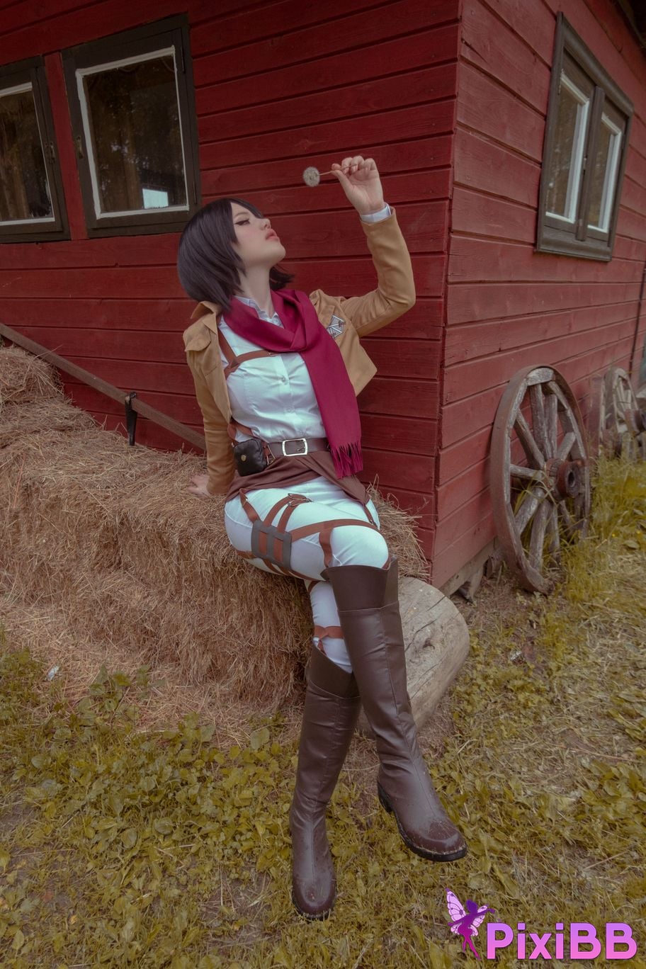 Lada Lyumos Mikasa Ackerman PixiBB.COM 22