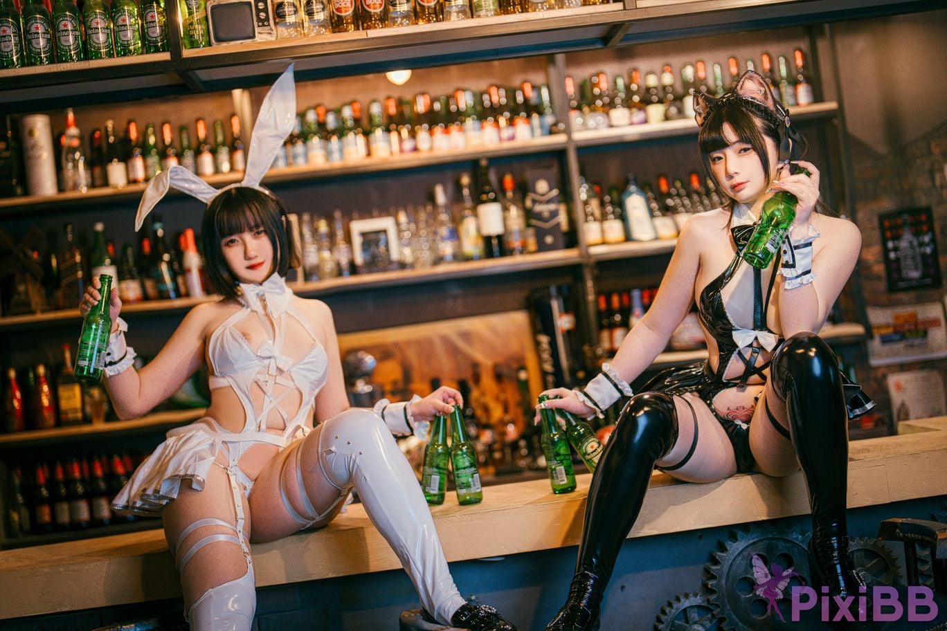 Coser Raku SUCCUBUS BAR PixiBB.COM 039