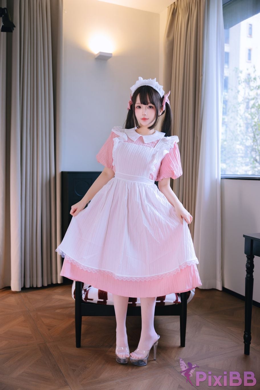 Cosplayer Hinajiao trainee maid PixiBB.COM 001