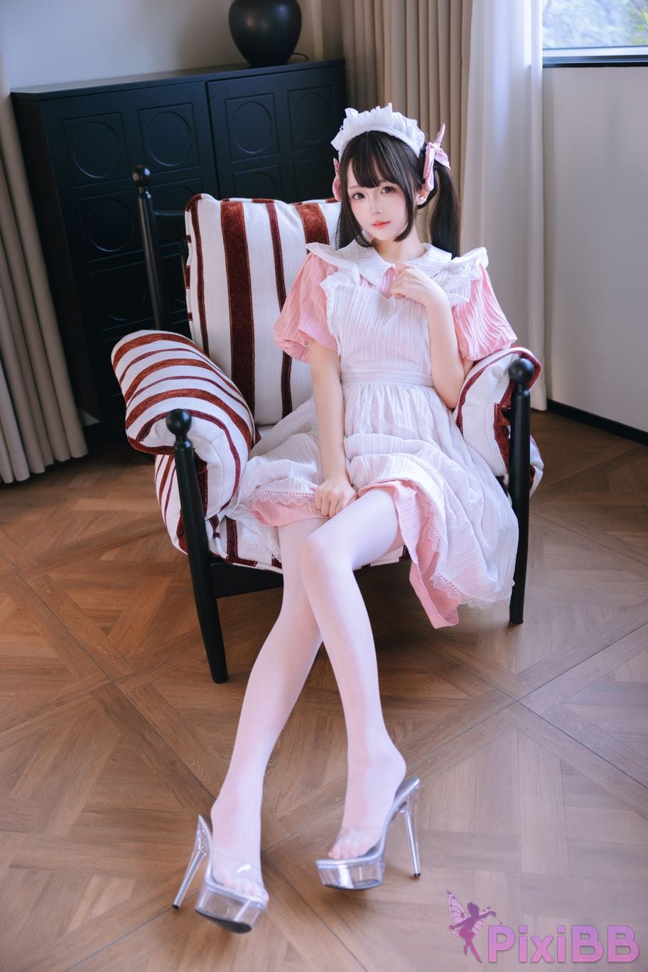 Cosplayer Hinajiao trainee maid PixiBB.COM 003