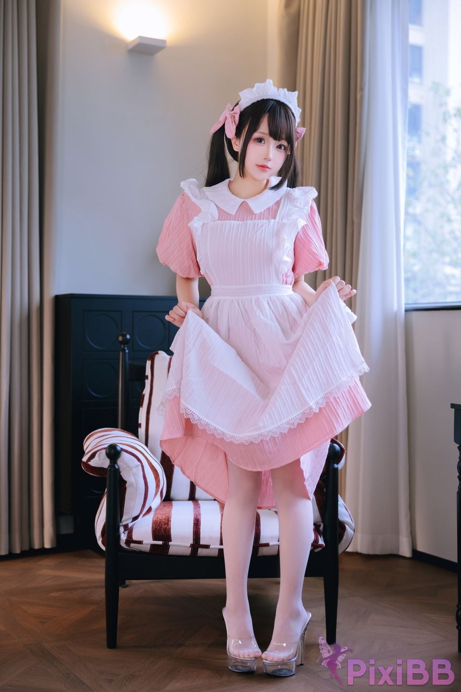 Cosplayer Hinajiao trainee maid PixiBB.COM 007