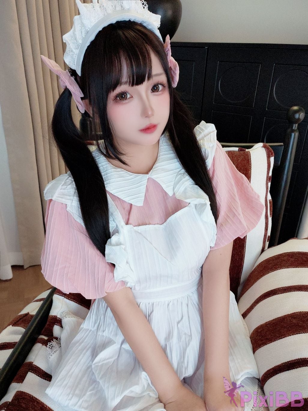 Cosplayer Hinajiao trainee maid PixiBB.COM 161