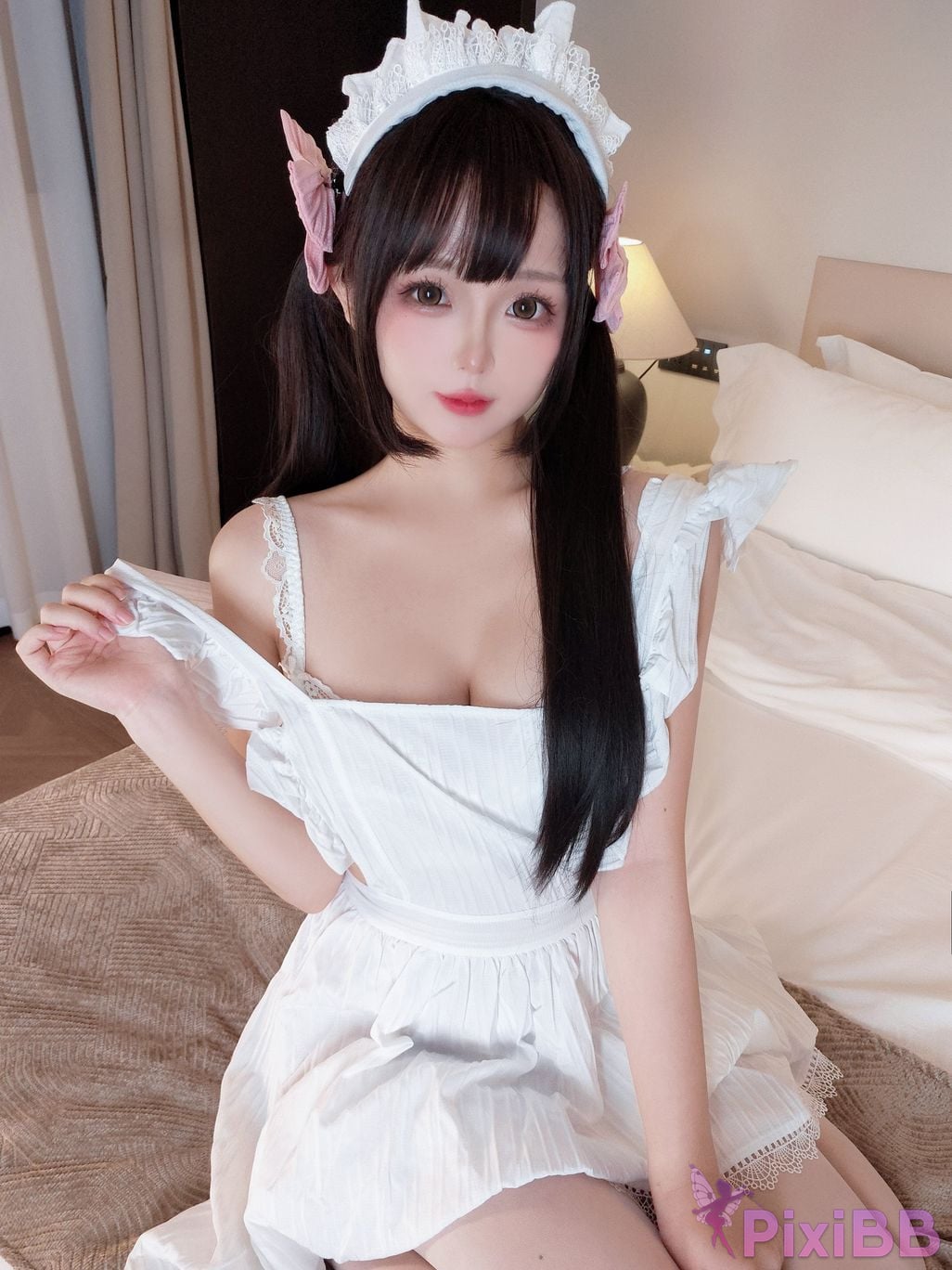 Cosplayer Hinajiao trainee maid PixiBB.COM 163