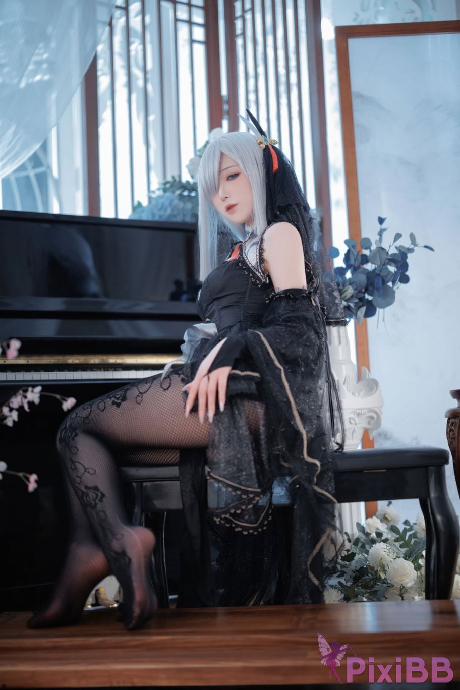 Cosplayer Fengjiang v Genshin Shen He fans black wedding dress PixiBB.COM 005
