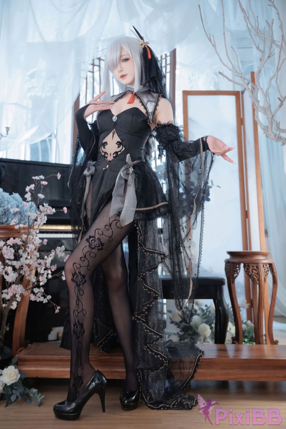 Cosplayer Fengjiang v Genshin Shen He fans black wedding dress PixiBB.COM 012
